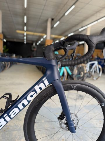 Gebrauchtes Bianchi Oltre Comp Di2 Carbon 2024 Road & Gravel, Blau — Bild 5 von 21