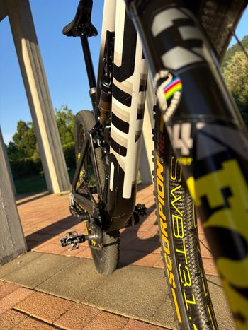 Brugt BMC Fourstroke 01 LTD 2023 2023 Mountainbike — billede 7 af 17