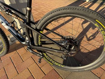 Brugt BMC Fourstroke 01 LTD 2023 2023 Mountainbike — billede 13 af 17
