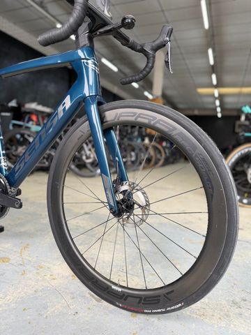 Brugt Sensa Giulia Evo Di2 Carbon 2024 Road & Gravel — billede 3 af 24
