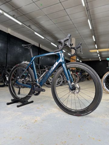 Brugt Sensa Giulia Evo Di2 Carbon 2024 Road & Gravel — billede 2 af 24