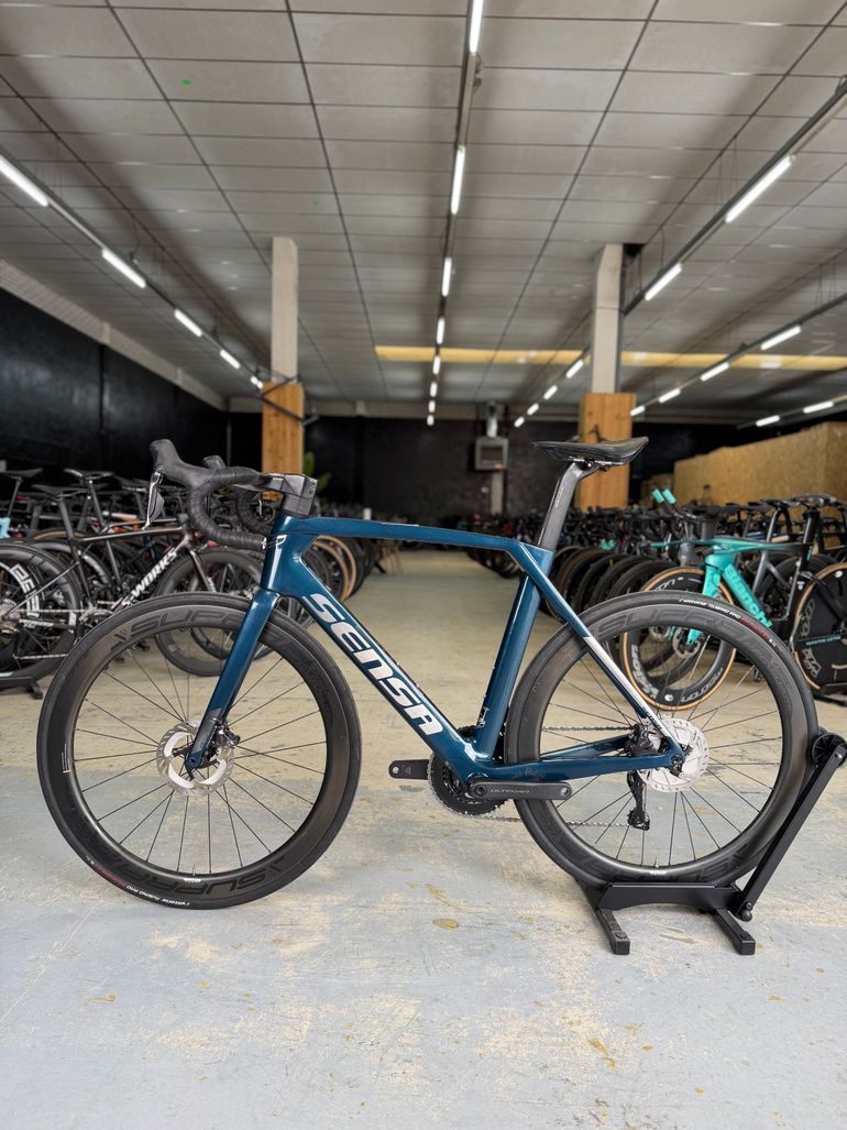 Brugt Sensa Giulia Evo Di2 Carbon 2024 Road & Gravel — billede 14 af 24