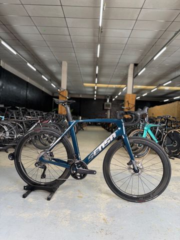 Brugt Sensa Giulia Evo Di2 Carbon 2024 Road & Gravel — billede 1 af 24