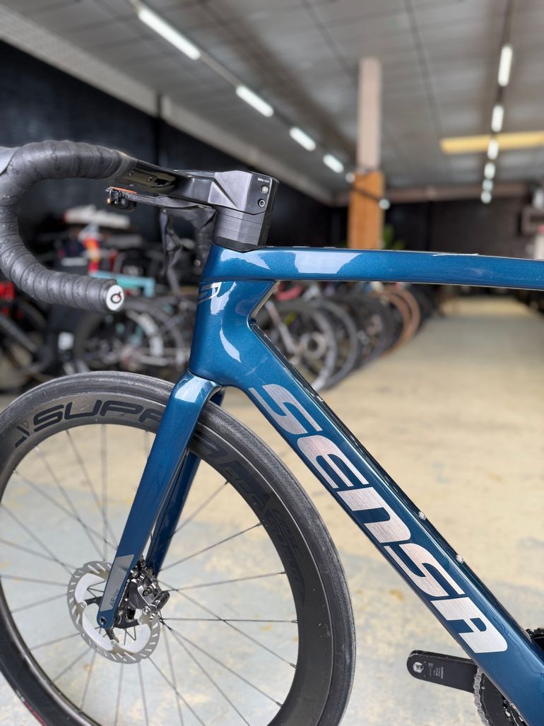 Brugt Sensa Giulia Evo Di2 Carbon 2024 Road & Gravel — billede 18 af 24