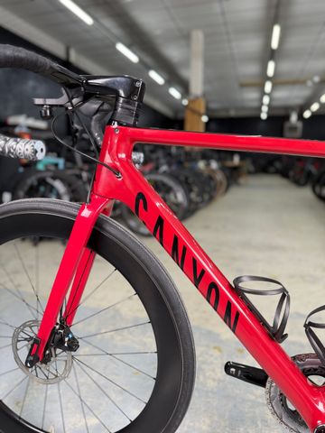 Brugt Canyon Ultimate CF SL 7 Disc eTap 2022 2022 Road & Gravel — billede 16 af 20