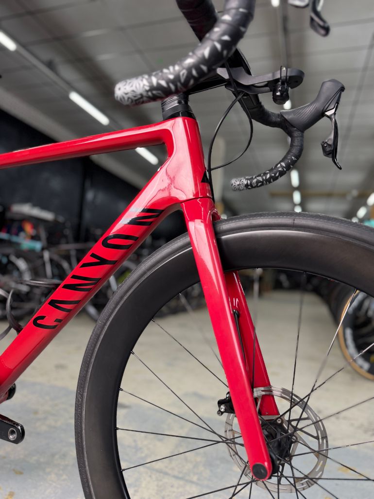 Brugt Canyon Ultimate CF SL 7 Disc eTap 2022 2022 Road & Gravel — billede 5 af 20
