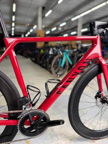 Brugt Canyon Ultimate CF SL 7 Disc eTap 2022 2022 Road & Gravel — billede 10 af 20