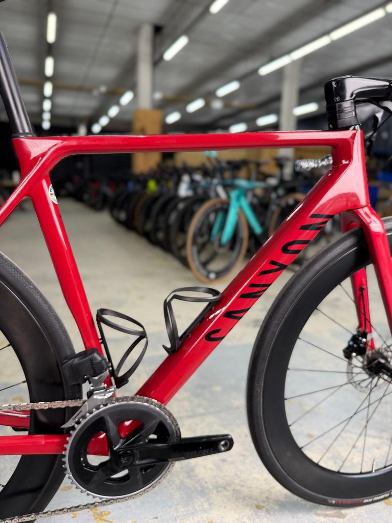 Brugt Canyon Ultimate CF SL 7 Disc eTap 2022 2022 Road & Gravel — billede 10 af 20