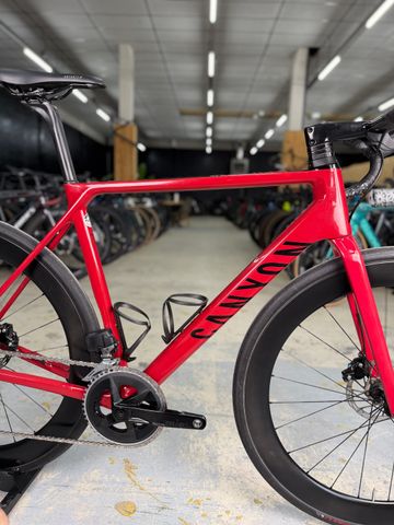 Brugt Canyon Ultimate CF SL 7 Disc eTap 2022 2022 Road & Gravel — billede 11 af 20