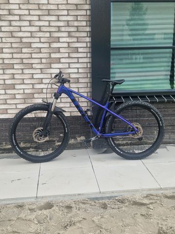 Używany Trek Roscoe 6 2024 2024 MTB