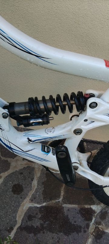 Brugt Specialized BigHit FSR III 2010 2010 Mountainbike — billede 2 af 4