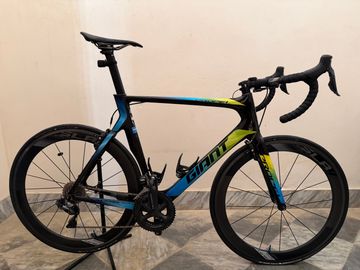 Giant Propel Advanced Pro 2019 Road & Gravel usato