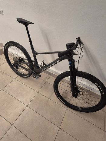 Brugt Scott Spark RC Team 2024 2024 Mountainbike — billede 7 af 7