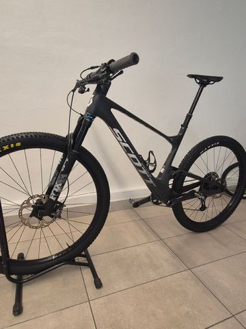 Käytetty Scott Spark RC Team 2024 2024 MTB