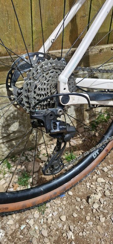 Used Canyon Grizl 7 2024 2024 Road & Gravel, White — image 3 of 7