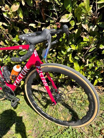 Used Factor O2 Frameset 2026 Frameset 2026 Road & Gravel, Red — image 2 of 3
