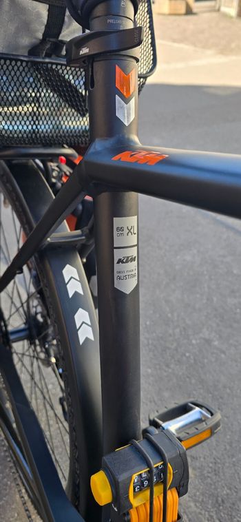Used KTM Custom Shimano Deore XT 2021 Mountainbike, Black — image 9 of 10