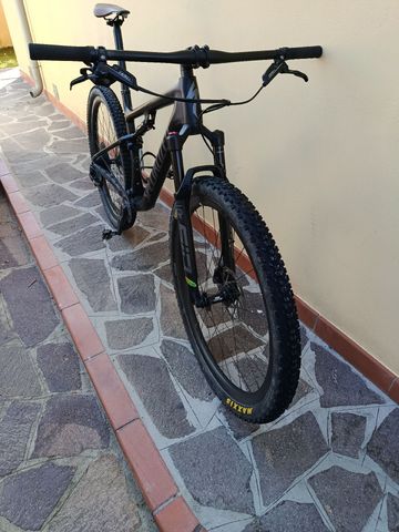 Specialized Epic Expert 2021 2021 Mountainbike usato, Nero — immagine 3 di 6