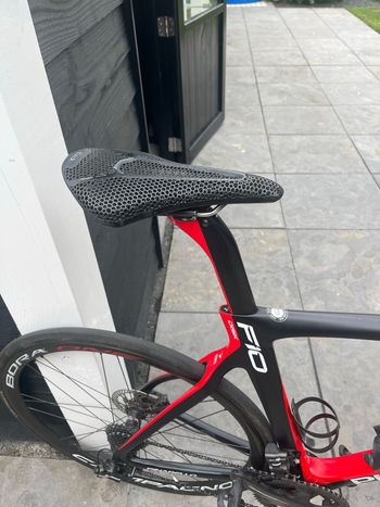 Pinarello Dogma Campagnolo Record EPS 2019 Road & Gravel usato, Rosso — immagine 4 di 7