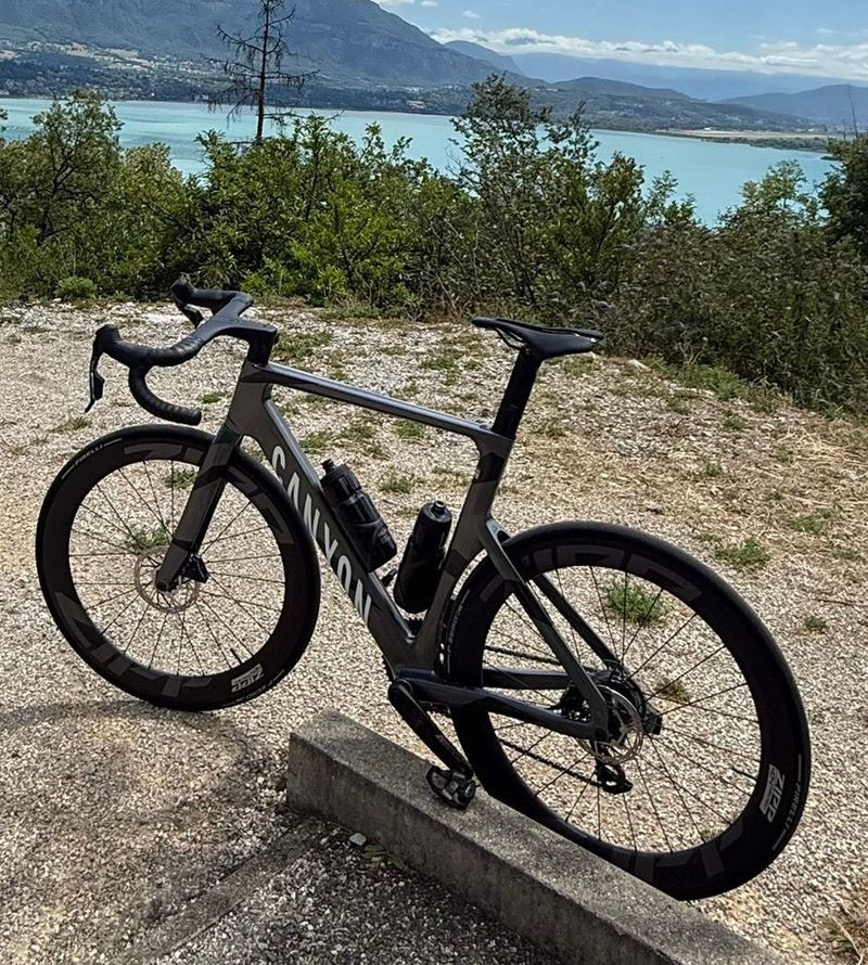 Used Canyon Aeroad CF SLX 8 AXS SPEED 2026 2026 Road & Gravel