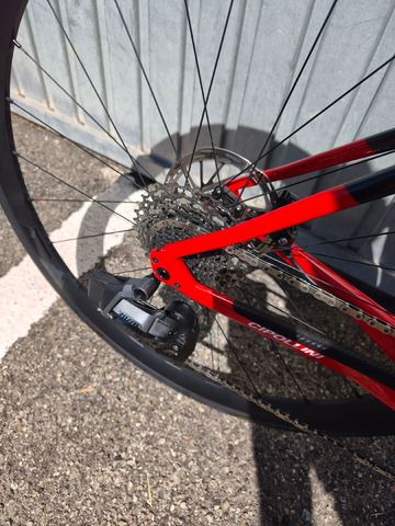 Cipollini Bond SRAM Rival eTap AXS 2024 Road & Gravel usato, Rosso — immagine 4 di 12
