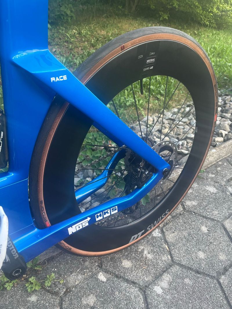 Canyon Speedmax Shimano Dura Ace Di2 2022 Road & Gravel usato, Blu — immagine 7 di 9
