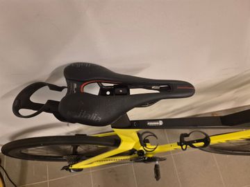 Used Canyon Speedmax CF 8 Disc 2023 2023 Road & Gravel, Orange — image 4 of 10