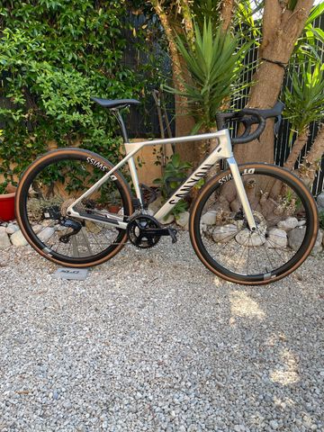 Brugt Canyon Endurace CF 7 Di2 2025 2025 Road & Gravel — billede 1 af 6
