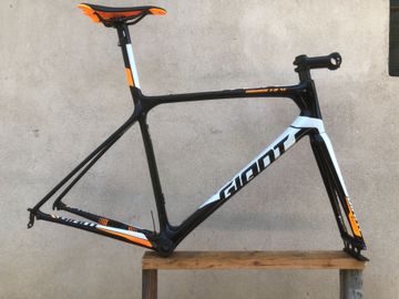 Použité Giant TCR Advanced SL 1 2017 Frameset 2017 Road & Gravel — obrázek 5 z 10