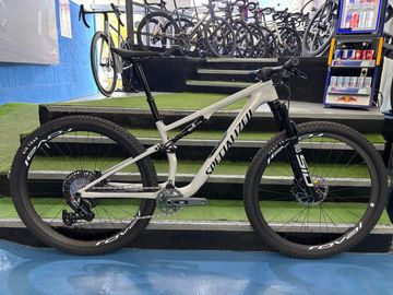 Gebrauchtes Specialized Epic 8 Expert - SRAM GX AXS, RockShox Select+ 2026 2026 MTB
