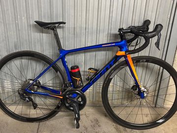 Giant TCR Advanced Pro 0 Disc 2018 2018 Road & Gravel usato, Blu — immagine 1 di 5