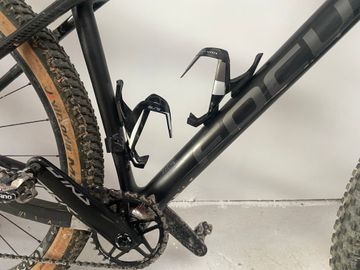 Gebrauchtes Focus RAVEN 8.9 2019 2019 Mountainbike, Schwarz — Bild 3 von 5