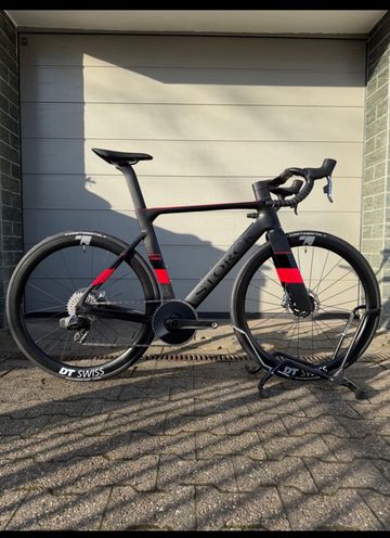 Używany Storck Aerfast.4 Red Disc Red D1 AXS 1x12 2025 2025 Road & Gravel
