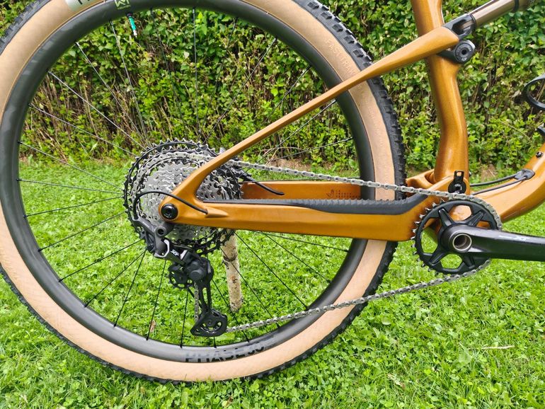 Używany Lapierre XRM 8.9 2023 2023 Mountainbike — zdjęcie 3 z 6