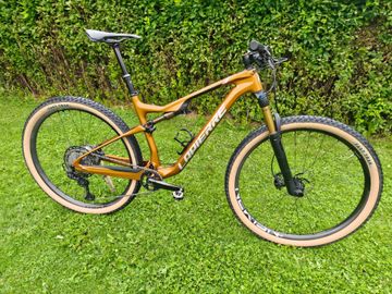 Used Lapierre XRM 8.9 2023 2023 Mountainbike, Orange — image 4 of 6