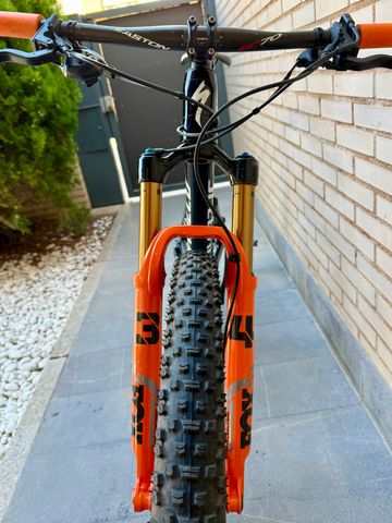 Specialized Epic Pro 2021 2021 Mountainbike d'occasion — image 4 sur 17