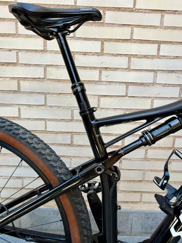 Specialized Epic Pro 2021 2021 Mountainbike d'occasion — image 8 sur 17