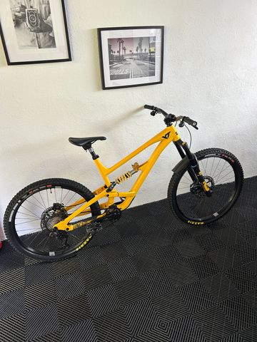 Brugt YT Industries Capra 29 CORE 3 AL 2025 2025 Mountainbike — billede 7 af 13