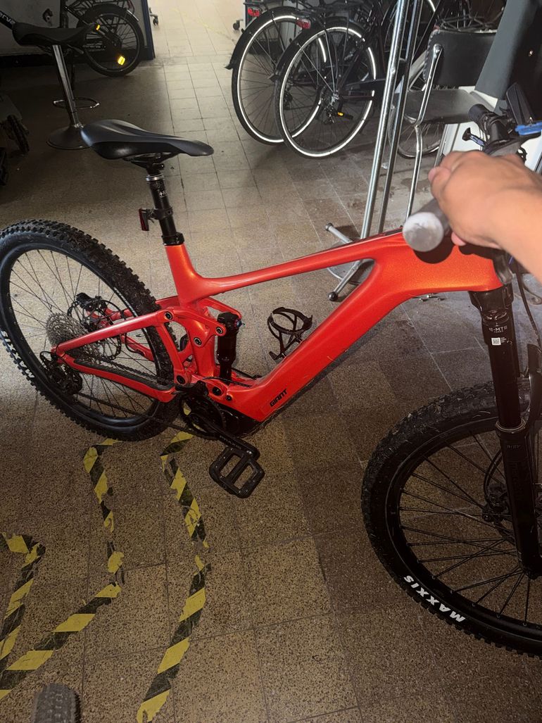 Brugt Giant Trance X Advanced E+ Elite 3 2024 2024 Mountainbike — billede 2 af 5