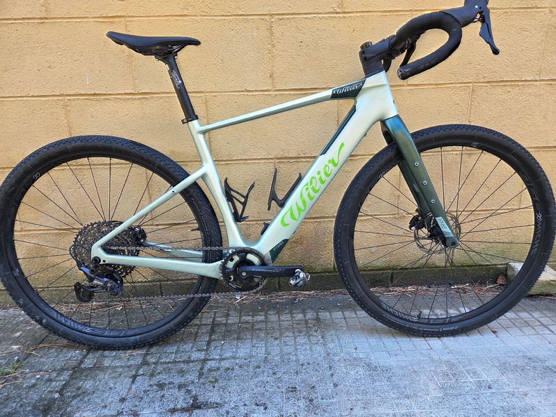 Wilier Adlar Hybrid SHIMANO GRX 1X12S + TQ HPR50 E-BIKE SYSTEM KIT 2026 2026 Road & Gravel d'occasion