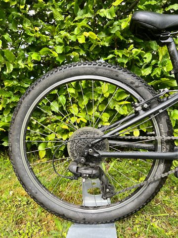 Gebrauchtes Specialized Hotrock 24 2021 2021 Youth, Schwarz — Bild 2 von 8