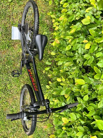Gebrauchtes Specialized Hotrock 24 2021 2021 Youth, Schwarz — Bild 4 von 8