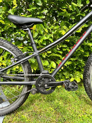 Gebrauchtes Specialized Hotrock 24 2021 2021 Youth, Schwarz — Bild 3 von 8