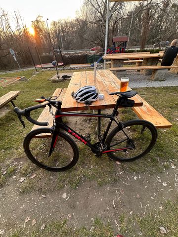 Trek Émonda SL 5 2018 2018 Road & Gravel usato