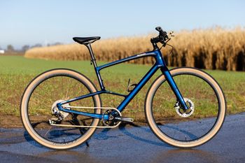 Specialized Sirrus Shimano XTR 2023 Urban & Touring usato