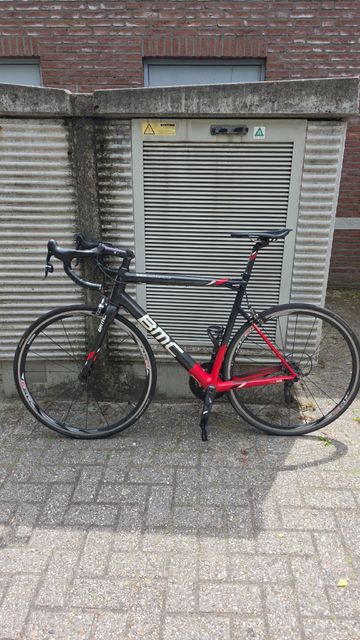 Used BMC Teammachine SRAM Force 2017 Road & Gravel, Red — image 1 of 3