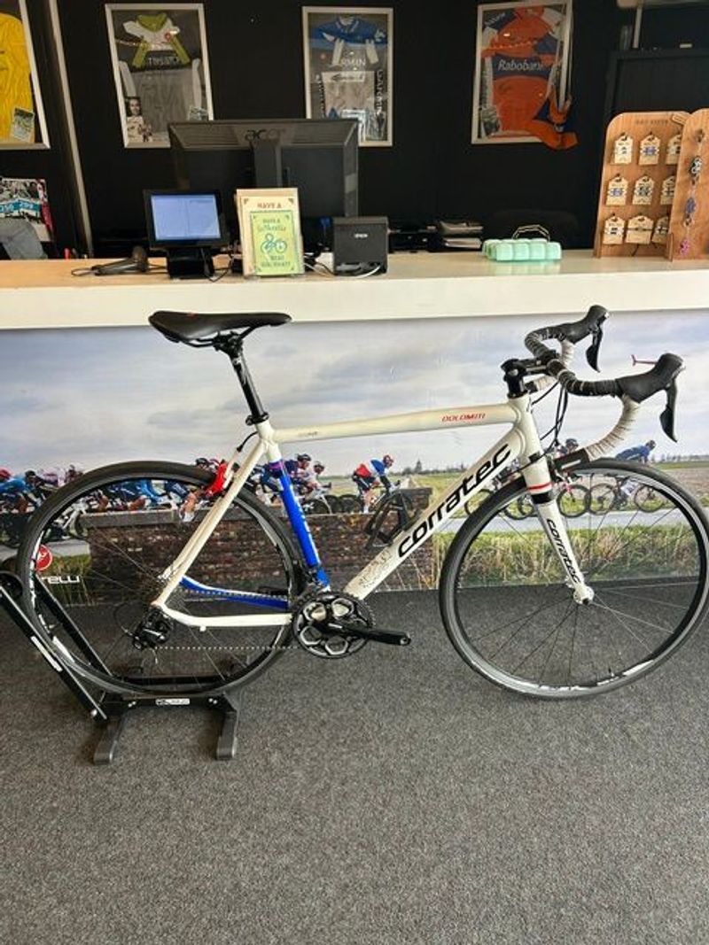 Corratec Dolomite Elite 2020 Road & Gravel d'occasion