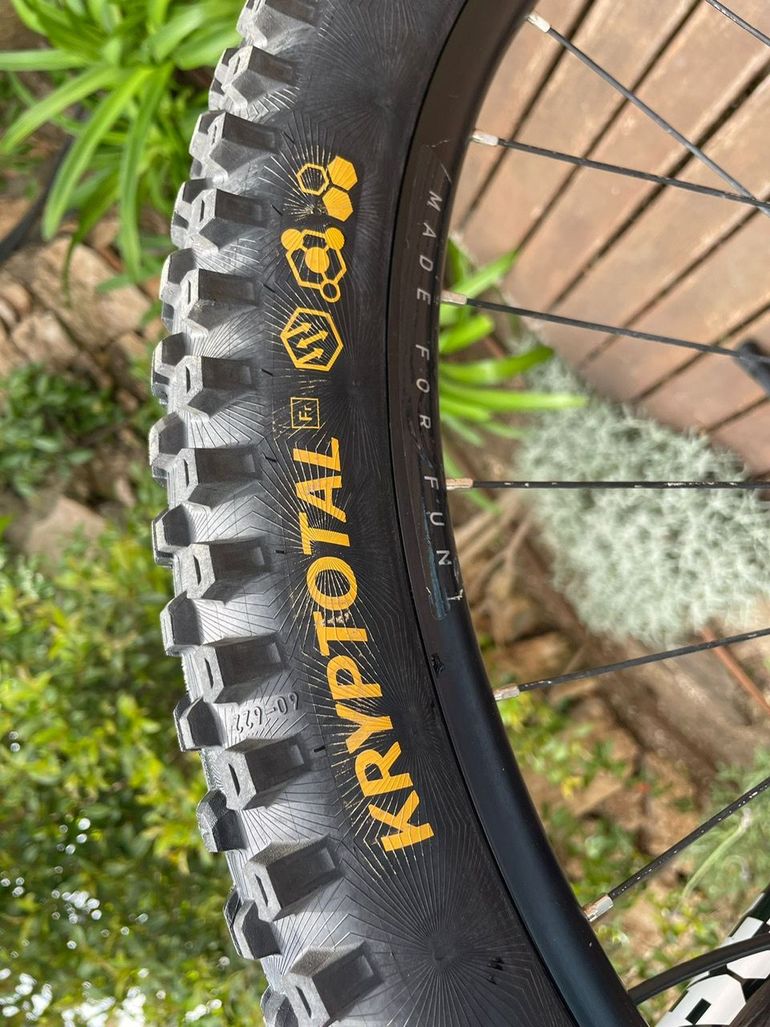 Brugt Marin Alpine Trail Carbon 2 2024 2024 Mountainbike — billede 10 af 11
