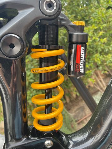 Używany Marin Alpine Trail Carbon 2 2024 2024 Mountainbike — zdjęcie 4 z 11