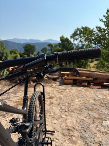 Specialized Status 170 2 2024 2024 Mountainbike de segunda mano, Negro — imagen 20 de 23